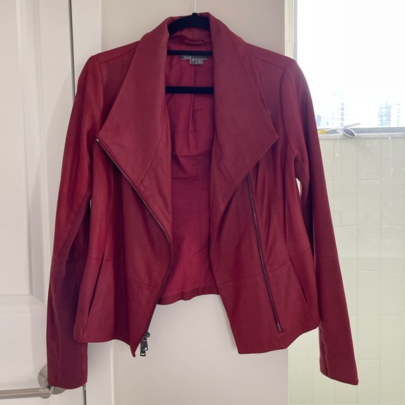 VINCE Red Leather Jacket - Picture 4 of 17
